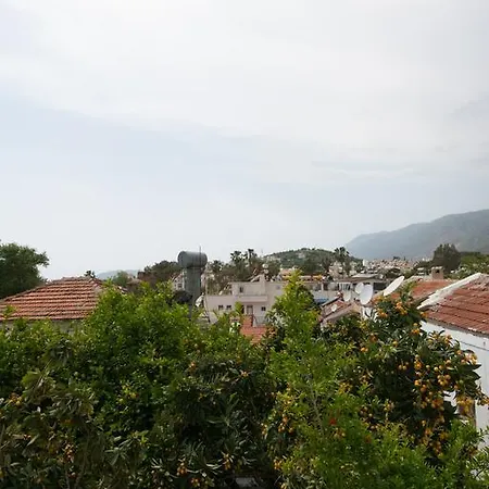 8 * Kaş