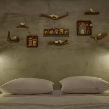Hotel 8 *